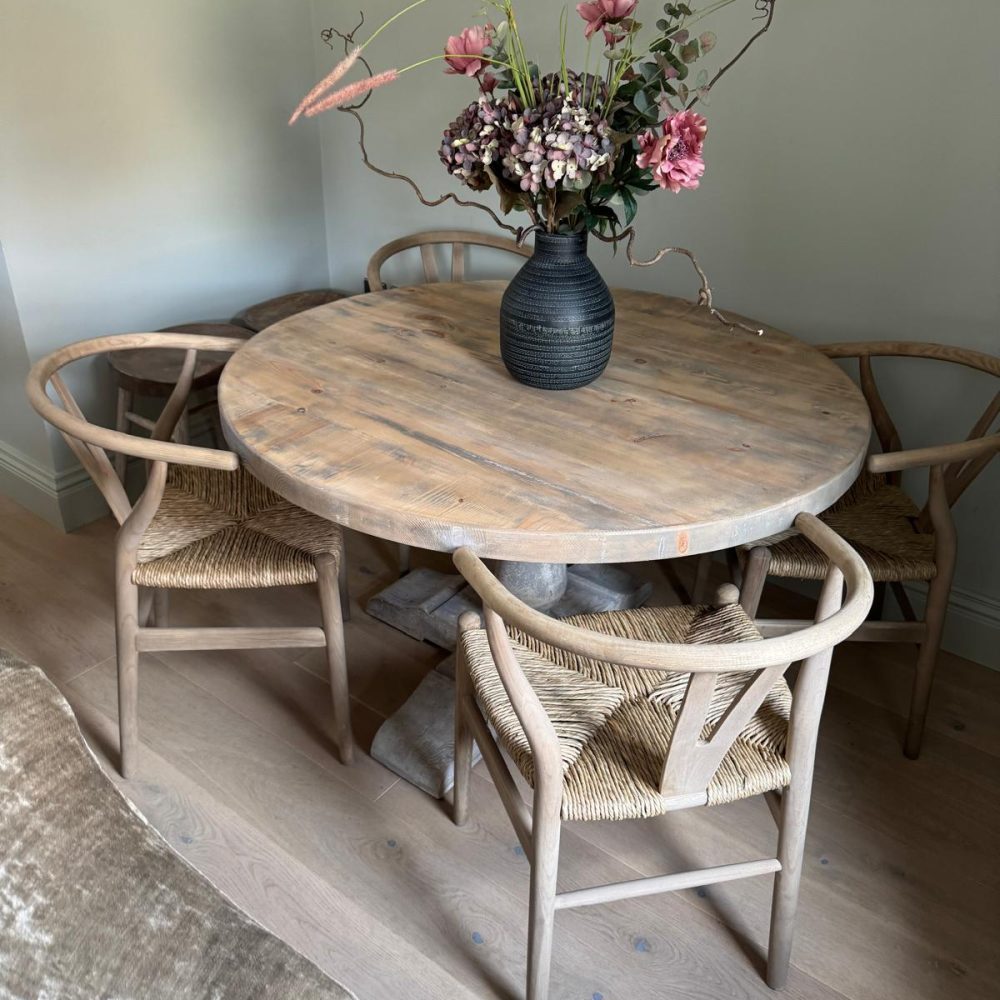 Bespoke Natural Dining Interior with Timber Furniture